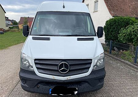 Mercedes-Benz Sprinter 216