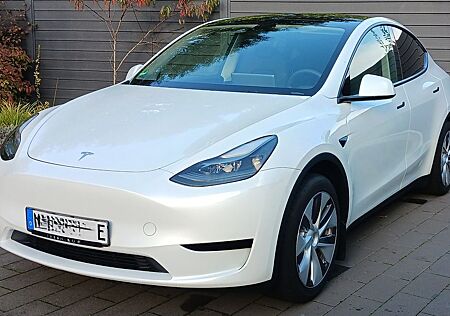 Tesla Model Y Long Range RWD, 600 km range