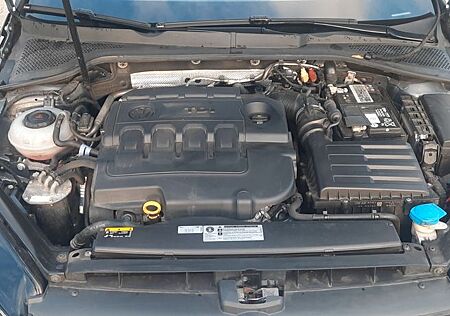 VW Golf Volkswagen 2.0 TDI SCR DSG Highline Variant Highline