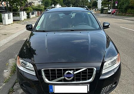 Volvo V70 2.4 D5 205 PS Momentum