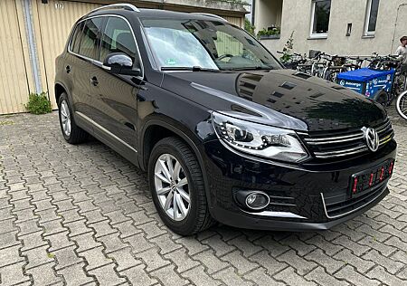VW Tiguan Volkswagen 2.0 TDI 4MOTION PANO AHK KAMERA DYN 8FAC
