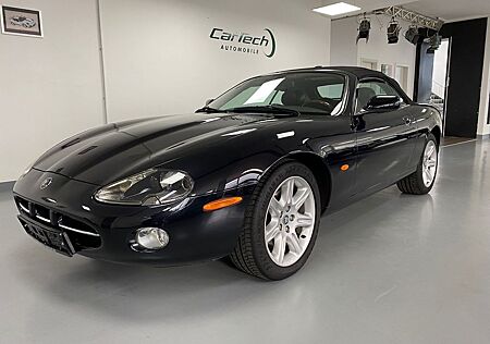 Jaguar XK8 Cabrio VERDECK NEU/XENON/NAVI/Deutsch