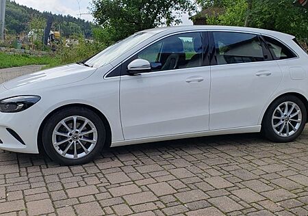 Mercedes-Benz B 200 Progressive Line | MBUX | TÜV neu I AHK