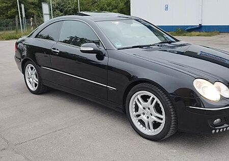 Mercedes-Benz CLK 220 CDI AVANTGARDE Avantgarde