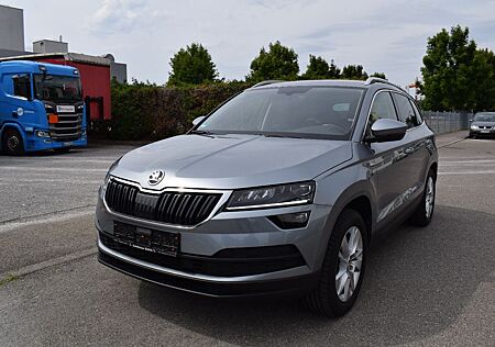 Skoda Karoq Drive 125 4x4 / AHK / ACC / 8 FACH / 2. HA