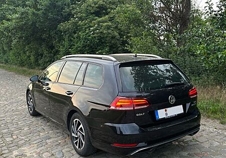 VW Golf Volkswagen Variant 1.5 TSI Join PDC ACC Sitzheizung