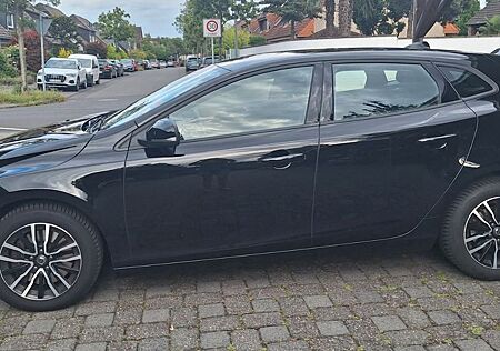 Volvo V40 T2 Geartronic Momentum Momentum