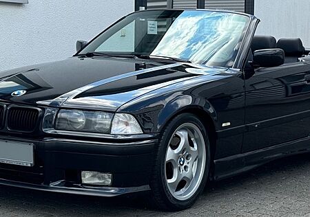 BMW 320i E36 Cabrio M-Paket ab Werk/Original Zustand
