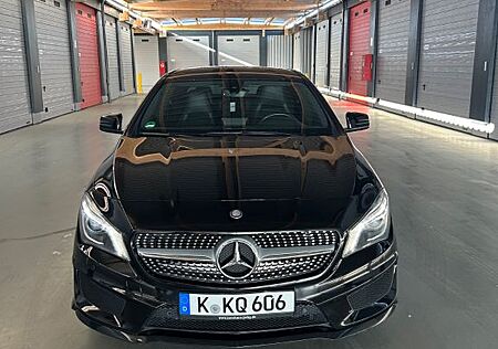 Mercedes-Benz CLA 180 AMG Line AMG Line
