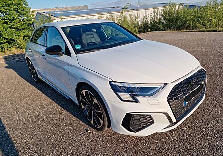Audi A3 40 TFSI S tr. quattro S line Sportback S line