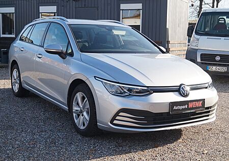 VW Golf Volkswagen VIII Variant Life ACC / NAVI TOP ZUSAND