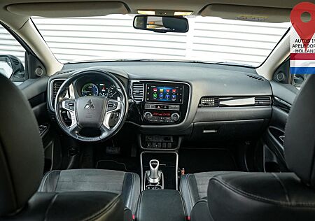 Mitsubishi Outlander 2.4 PHEV Intense kamera leder Stoelver