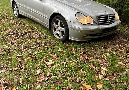 Mercedes-Benz C 180 AVANTGARDE Avantgarde