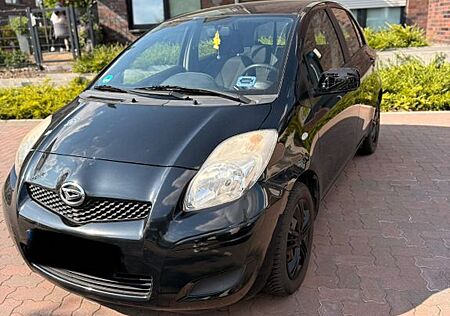 Daihatsu Charade 1,33 Dual-VVT-i Basis Basis