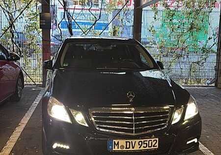 Mercedes-Benz E 200 CGI BlueEFFICIENCY AVANTGARDE AVANTGARDE