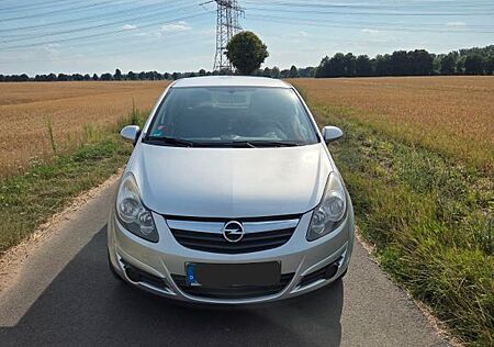 Opel Corsa D 1.4 - sehr gepflegt