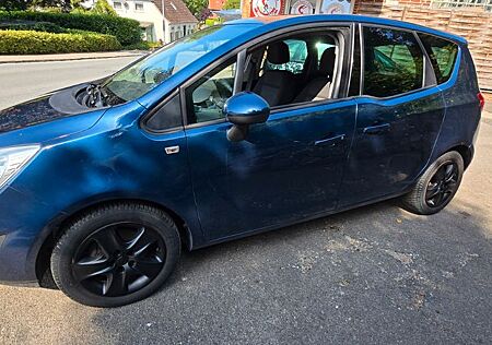 Opel Meriva 1.4 Color Edition 74kW Color Edition