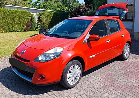Renault Clio TomTom Edition TCE 100 TomTom Edition