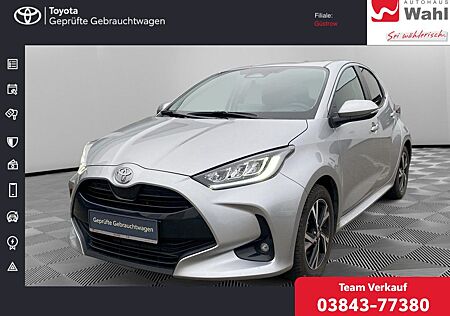 Toyota Yaris 1.5 Hybrid Team Deutschland