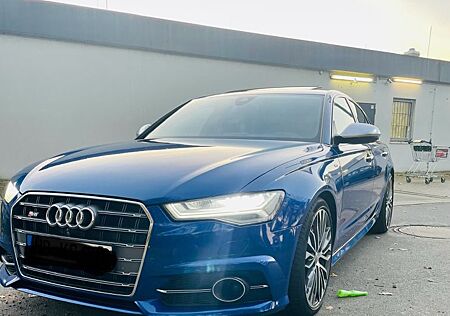 Audi S6 4.0 TFSI quattro S tronic -