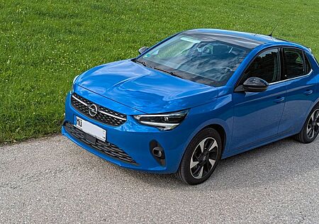 Opel Corsa -e Elegance mit Pano und Matrix-Licht