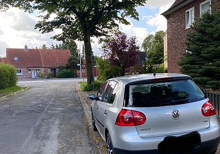 VW Golf Volkswagen 1.4 TSI mit neuem Tüv