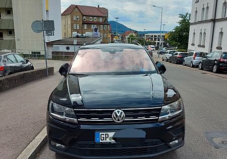 VW Tiguan Volkswagen 2.0 TDI SCR DSG 5N