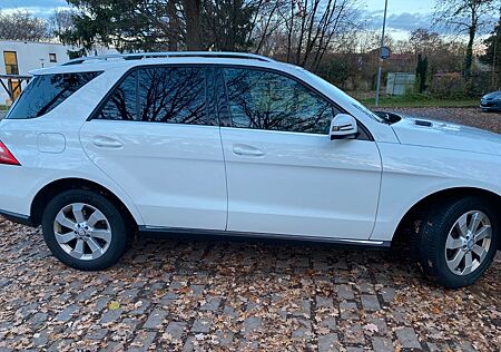 Mercedes-Benz ML 350 BlueTEC 4MATIC -