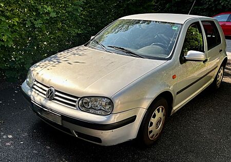 VW Golf Volkswagen 1.4 Basis