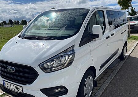 Ford Transit Custom - 8 Sitze, Rückfahrkamera, Navi