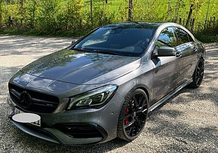 Mercedes-Benz CLA 45 AMG 4MATIC - TOP Zustand, Panoramadach