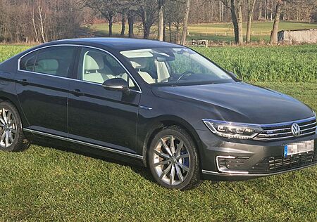 VW Passat Volkswagen 1.4 TSI DSG GTE