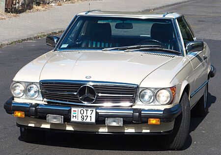 Mercedes-Benz SL 560