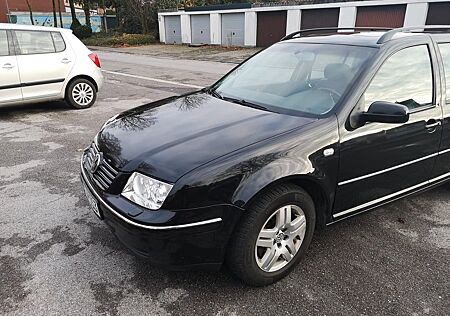 VW Bora Volkswagen 1.9TDI 96kW Highline Variant Highline