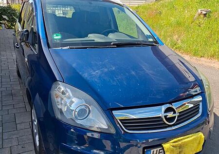 Opel Zafira 2.2 direct -