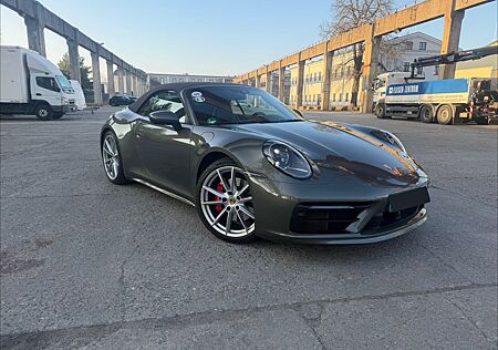 Porsche 992 Carrera 4S Cabriolet /PDLS Plus/ Sportabgas.