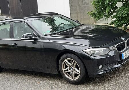 BMW 318d Touring - Top Ausstattung