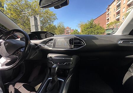 Peugeot 308 1.6 Blue-HDi Automatik /Diesel/Kamer