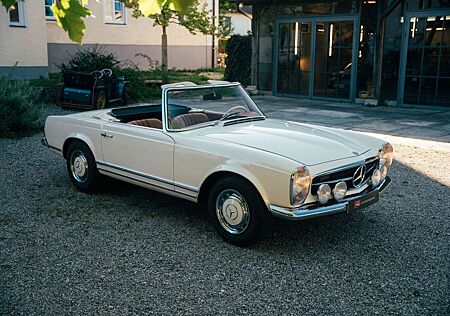 Mercedes-Benz 280 SL Pagode mit ZF 5-Gang Getriebe ab Werk