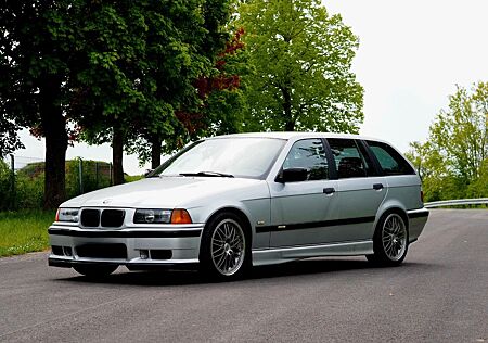 BMW 328i touring Youngtimer