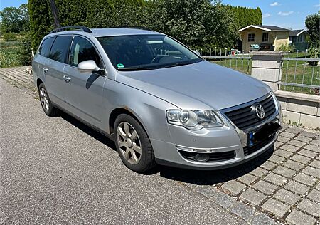 VW Passat Volkswagen 2.0 TDI*Euro5*TÜV*Scheckheft*AHK