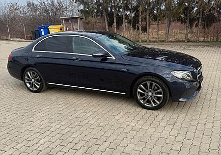 Mercedes-Benz E 220 d EXCLUSIVE Autom. EXCLUSIVE