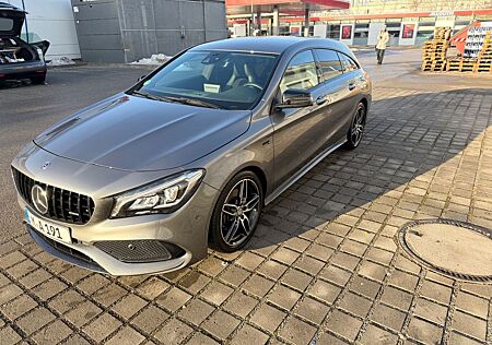 Mercedes-Benz CLA 220 Shooting Brake CLA 220 4MATIC DCT AM...
