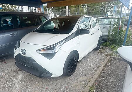 Toyota Aygo (X) Aygo -play