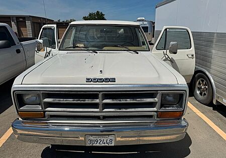 Dodge RAM D150 1.HAND Ein Traum von Pickup