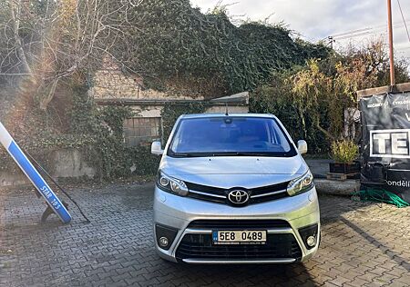 Toyota Pro Ace Proace (Verso) 2,0-l-D-4D 130kW L1 Family Co...