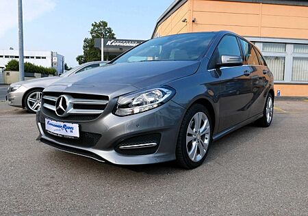 Mercedes-Benz B 180 URBAN/Panorama/SHZ/NAVI