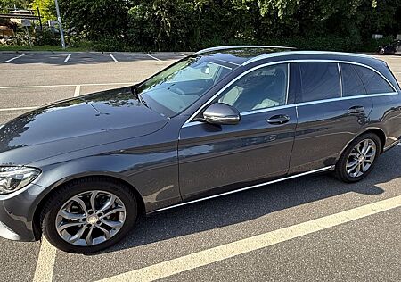 Mercedes-Benz C 180 T - Allw. Reifen - Navi - AHK - TÜV neu