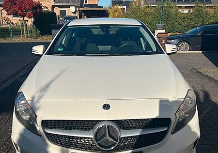 Mercedes-Benz A 180 d BlueEFFICIENCY Edition