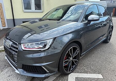 Audi S1 Sportback 2.0 TFSI quattro/PDC/Navi/Xenon/SHz